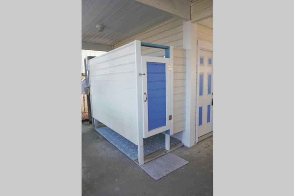 Aqua Haven - Second Street From Holden Beach