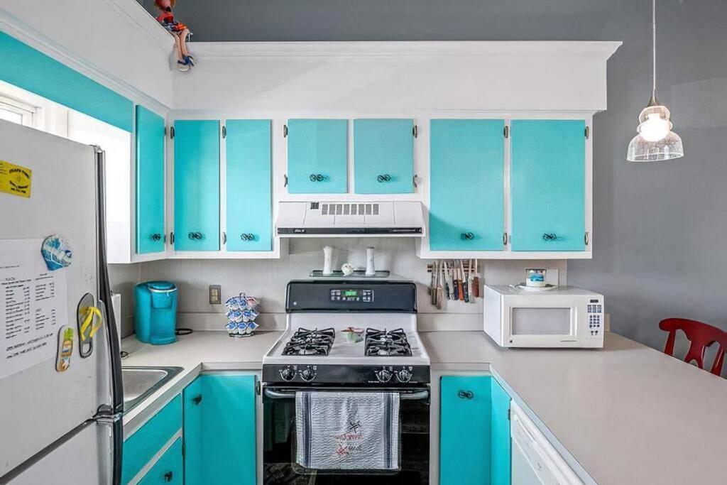 Aqua Haven - Second Street From Beach Holiday home