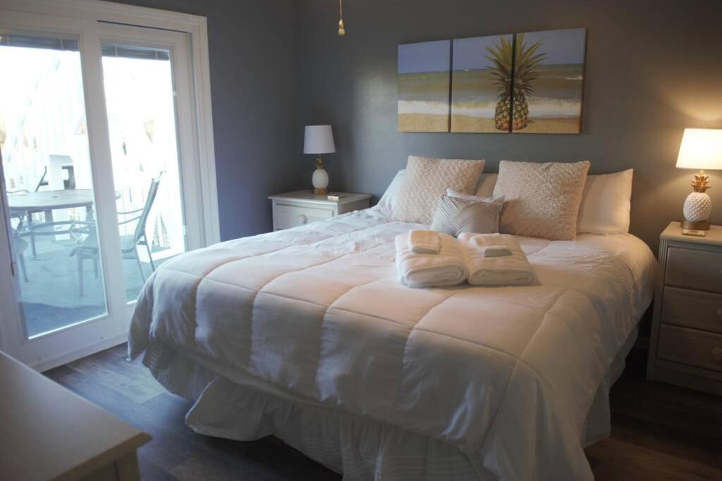 Aqua Haven - Second Street From Beach *