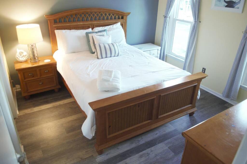 Aqua Haven - Second Street From Beach *