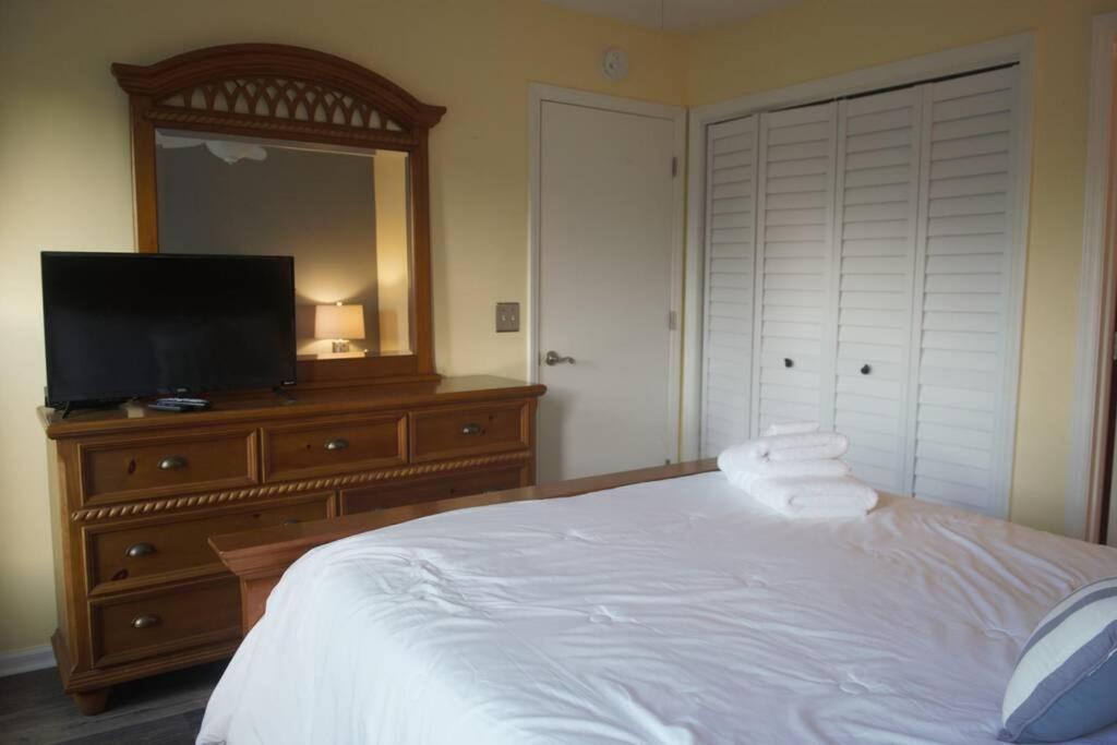 Aqua Haven - Second Street From Beach
